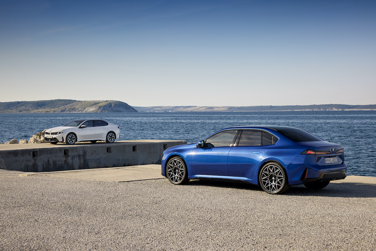 P90657634_highRes_the-new-bmw-3-series